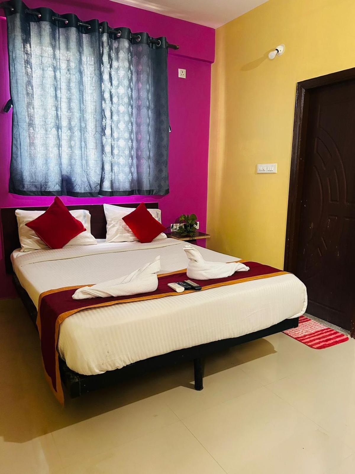 Hotel Prakrathi Residency Bangalore Eksteriør billede